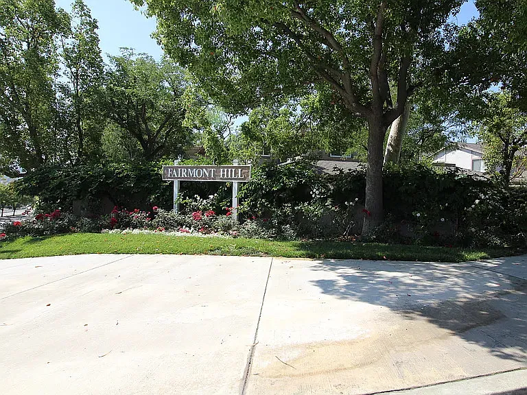 6473 Shady Lawn Dr #6 — Photo 4