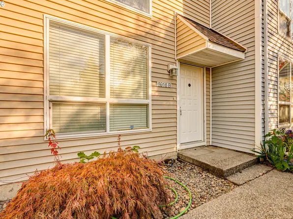 6916 NE 43rd St APT B, Vancouver, WA 98661