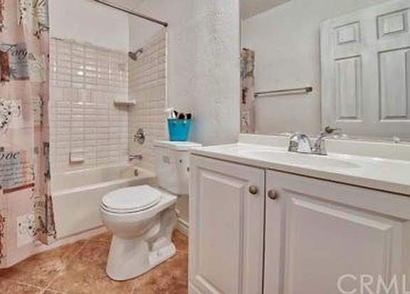 4th image of 2675 Shadow Hills Dr