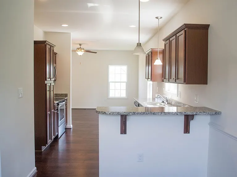 105 Red Maple Ct — Photo 4