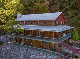 459 Cloudland Rdg, Clyde, NC 28721