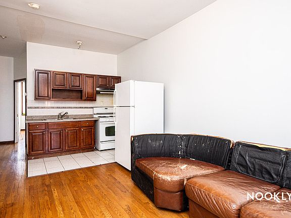 4th image of 672 Franklin Ave APT 3