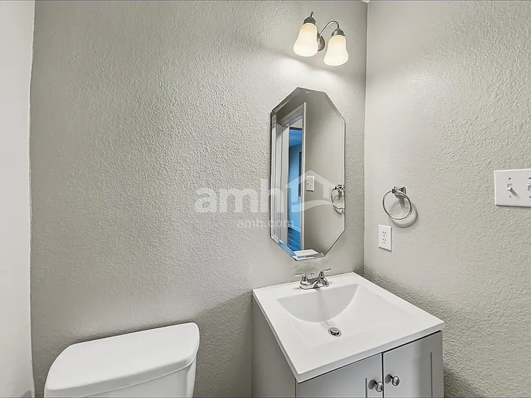 3846 Clobourne Crossing Ln — Photo 10