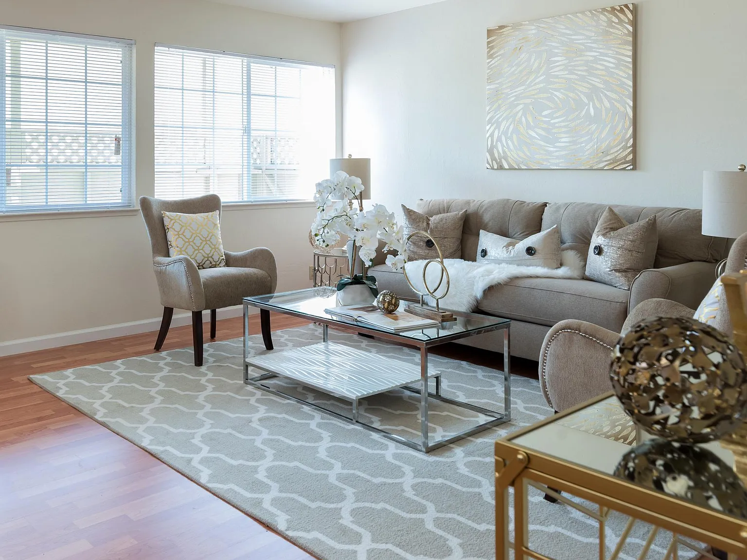 Park Villa Apartments — Photo 3