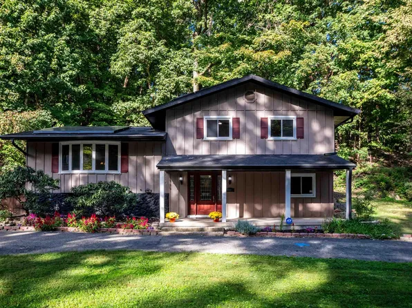 7601 N Derby Rd, Peoria, IL 61615