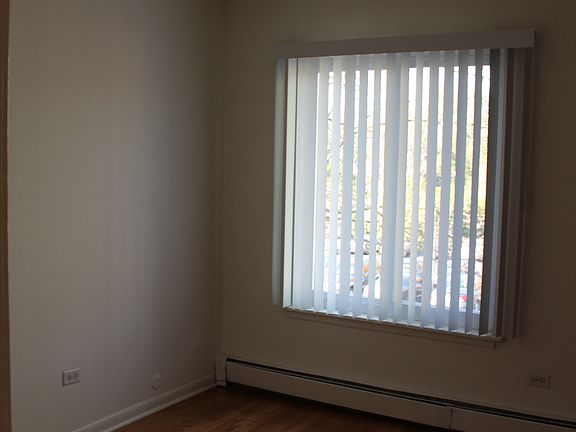 4th image of 2610 Forest Dr #16