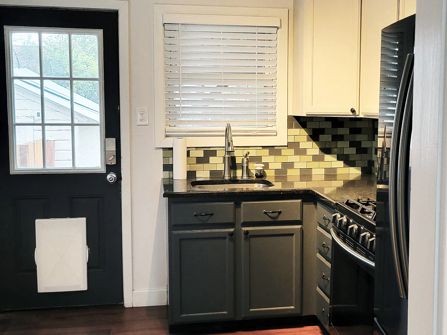 2 bed, 1440 sqft, $2,450 — Photo 2