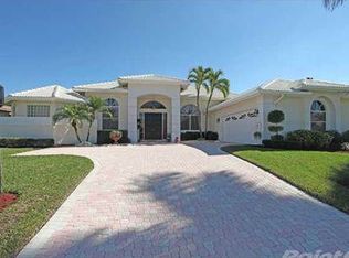 17712 Charnwood Dr, Boca Raton, FL 33498