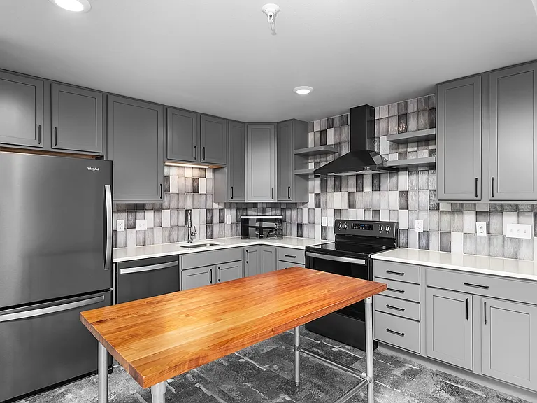 3. Echo - Little Ways - Kitchen
