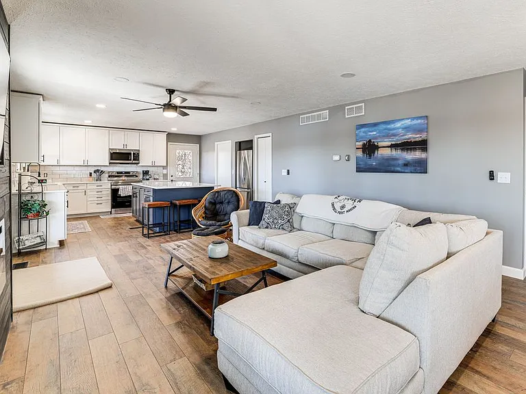 24311 Raintree Ln — Photo 5