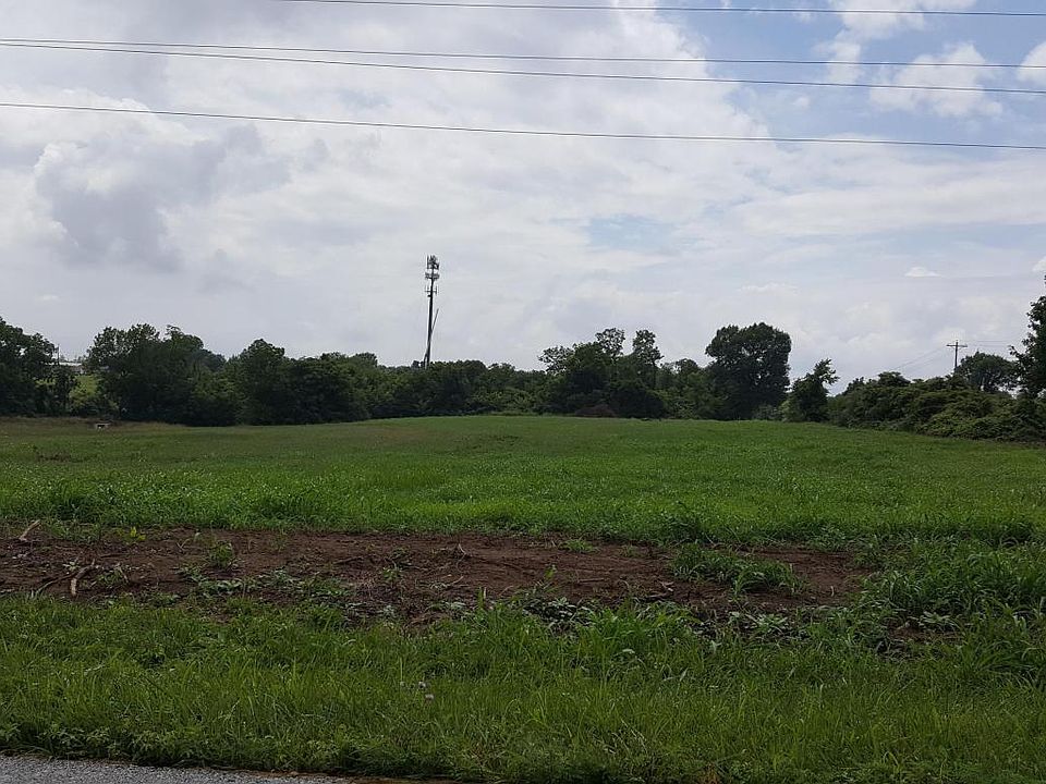 2nd image of 245 Raymond Rd