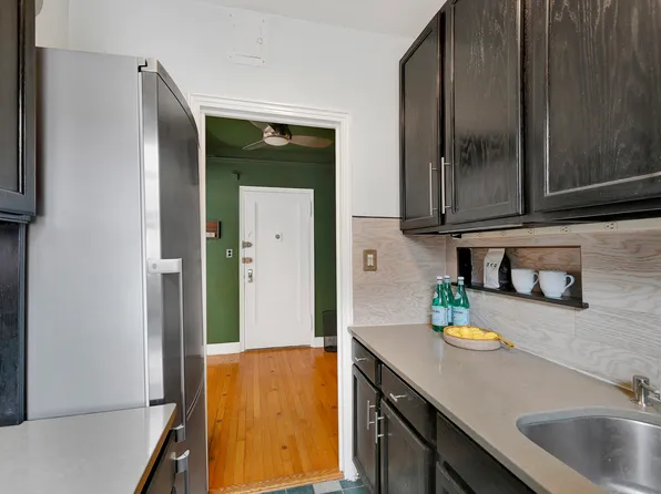 50 Lefferts Avenue image 14 of 16