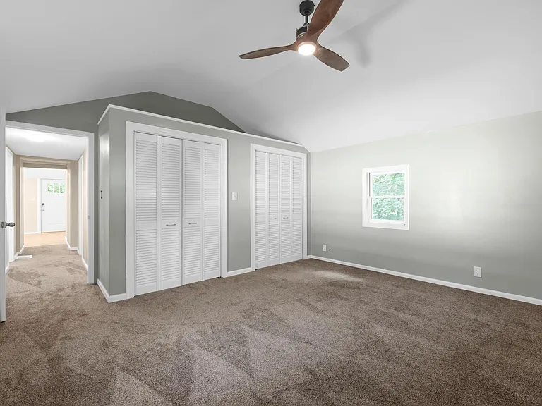 1880 James Rd — Photo 11