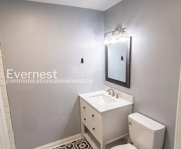2311 Fairleigh St — Photo 19