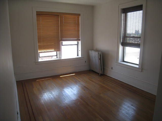 1st image of 2307 32nd St APT 3D