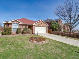 9812 Maryville Ln, Fort Worth, TX 76108