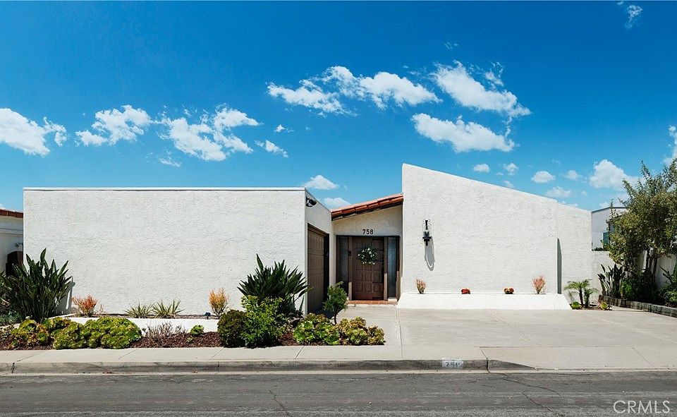 1st image of 758 Barracuda Way
