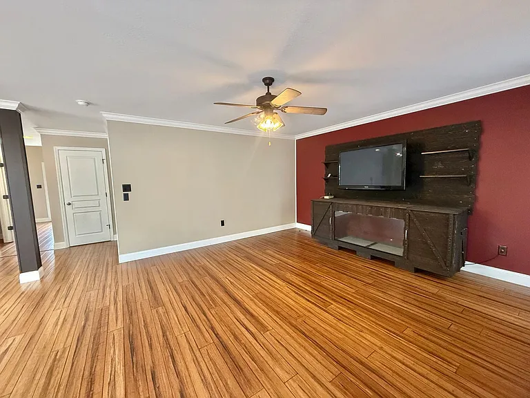 1744 Somersby Ln — Photo 10