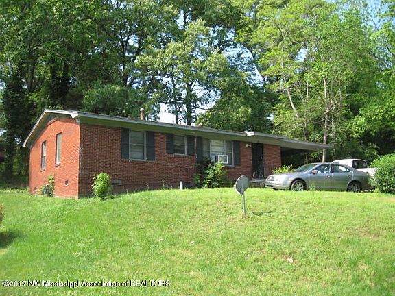 3rd image of 190 Chatham Dr