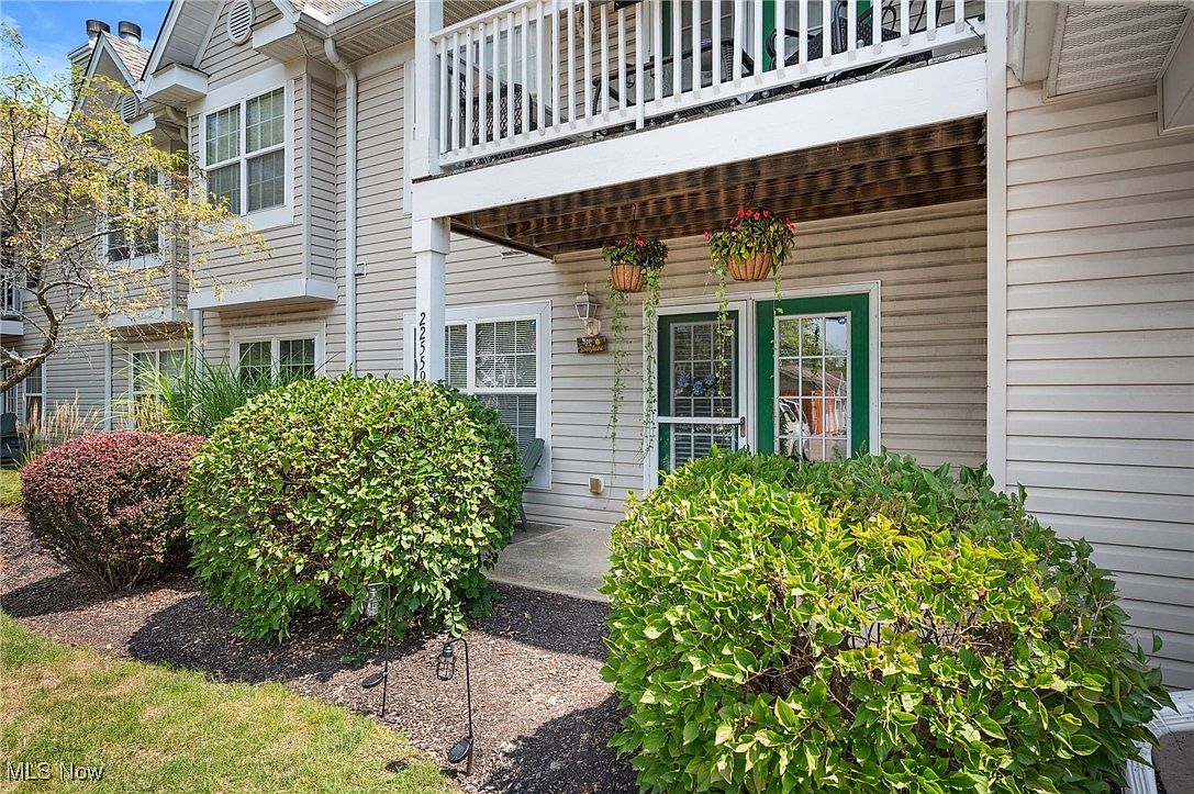22559 Lenox Dr #512, Fairview Park, OH 44126 | Zillow