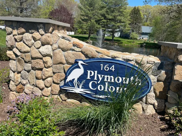 208 Plymouth Colony #208, Branford, CT 06405