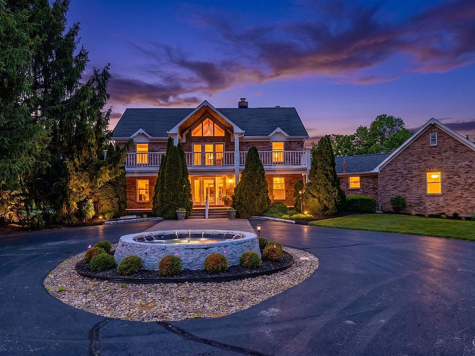 1st image of 4885 Beechwood Rd