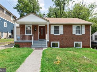 6007 Jamestown Rd, Hyattsville, MD 20782