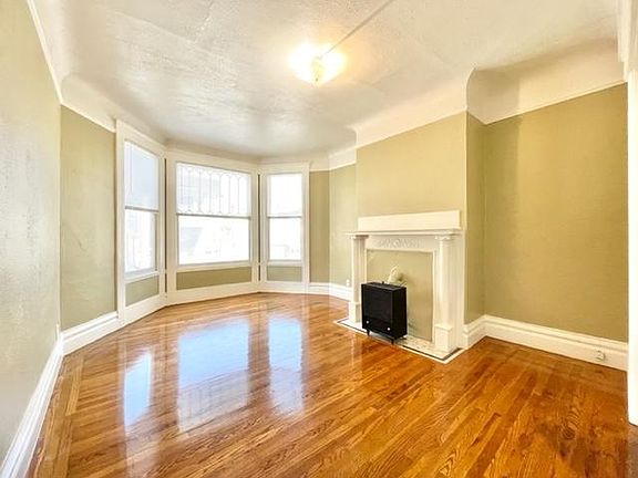 4th image of 3335 17th St #A