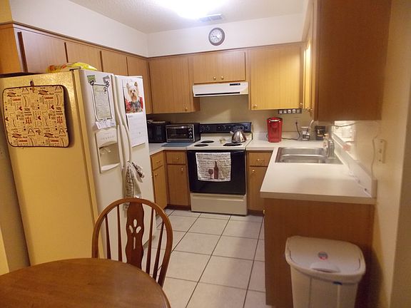 2nd image of 520 Park Glen Dr
