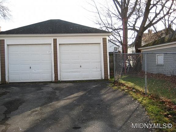 4th image of 1549 Miller St