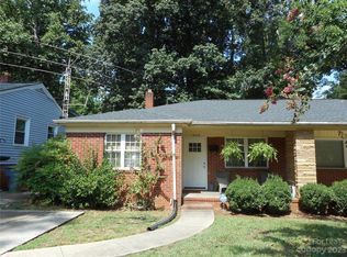 1823 Dearmon Dr, Charlotte, NC 28205
