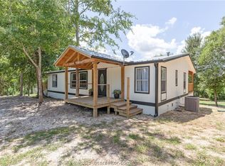 25366 Lake Ridge Dr, Navasota, TX 77868