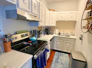 820 E 6th St APT 3, Boston, MA 02127