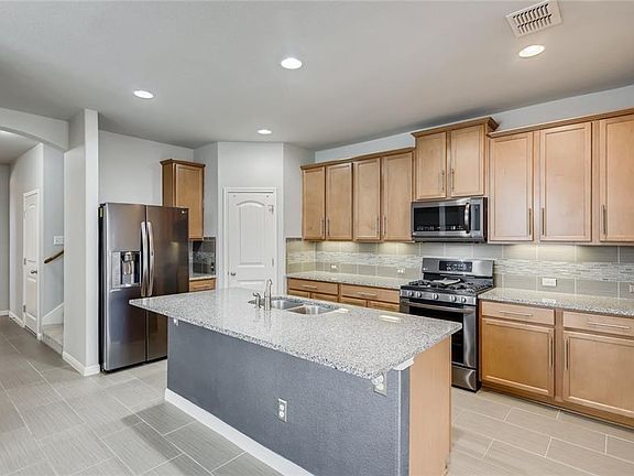 5th image of 2554 Garlic Creek Dr