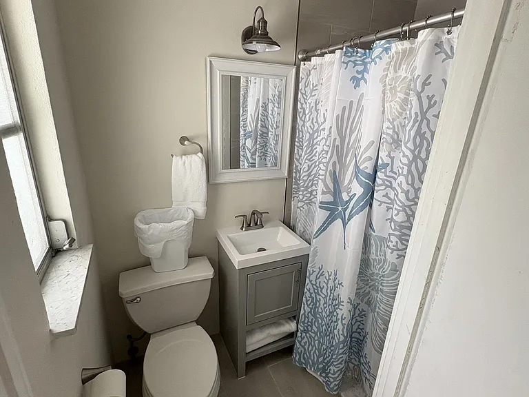 108 Charles Dr — Photo 12