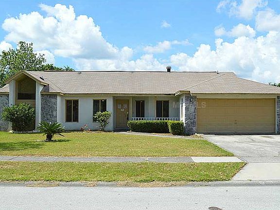 2nd image of 2375 Whispering Maple Dr