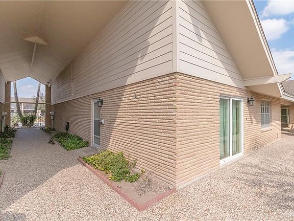 3rd image of 601 Hibiscus Ave APT 1