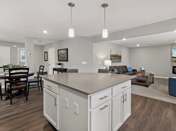 2166 Island Ct, Lino Lakes, MN 55038