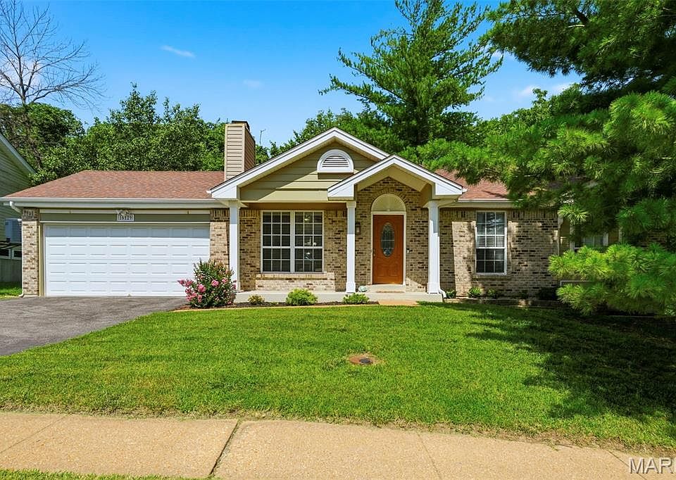 1st image of 16129 Castlerea Blvd