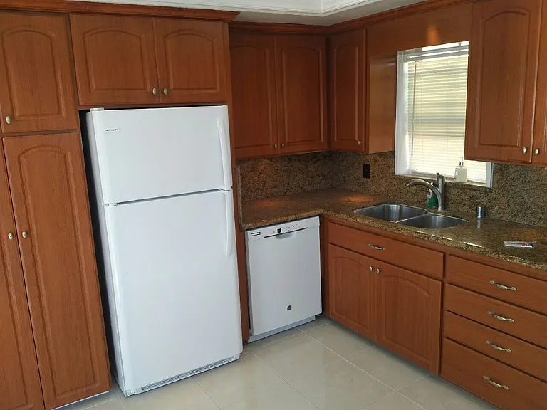 16864 Bayview Dr #3 — Photo 23