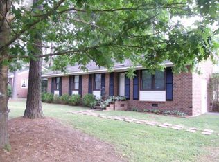 2908 Ridgecrest Dr, Rocky Mount, NC 27803