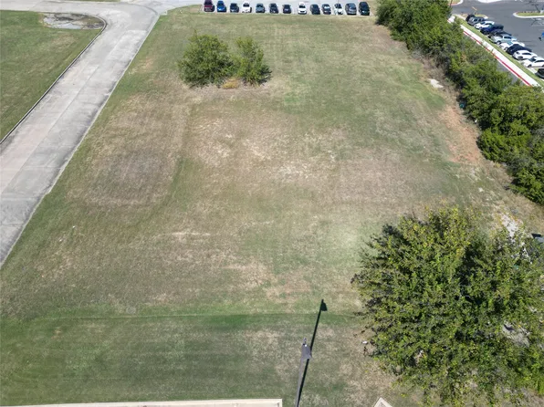 1302 Brookview Dr, Ardmore, OK 73401