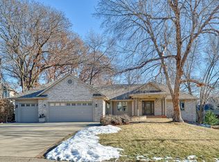 4816 Four Seasons Dr, Eagan, MN 55122