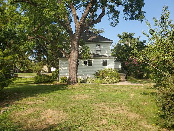 3rd image of 3217 Atlantic Ave