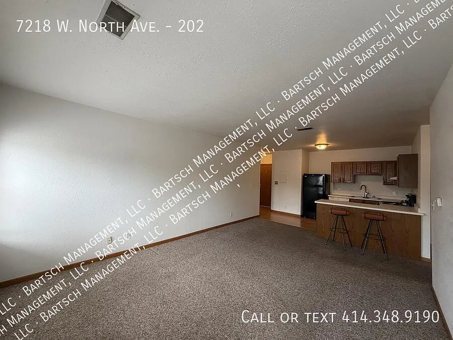 2 bed, $1,395 — Photo 2