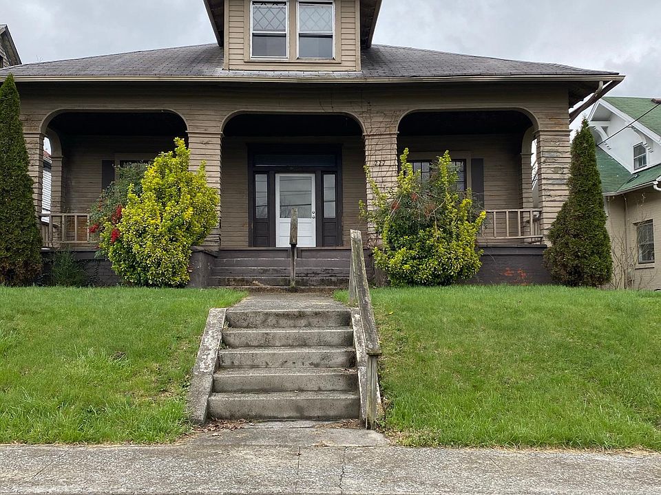 1st image of 227 Oak St #1