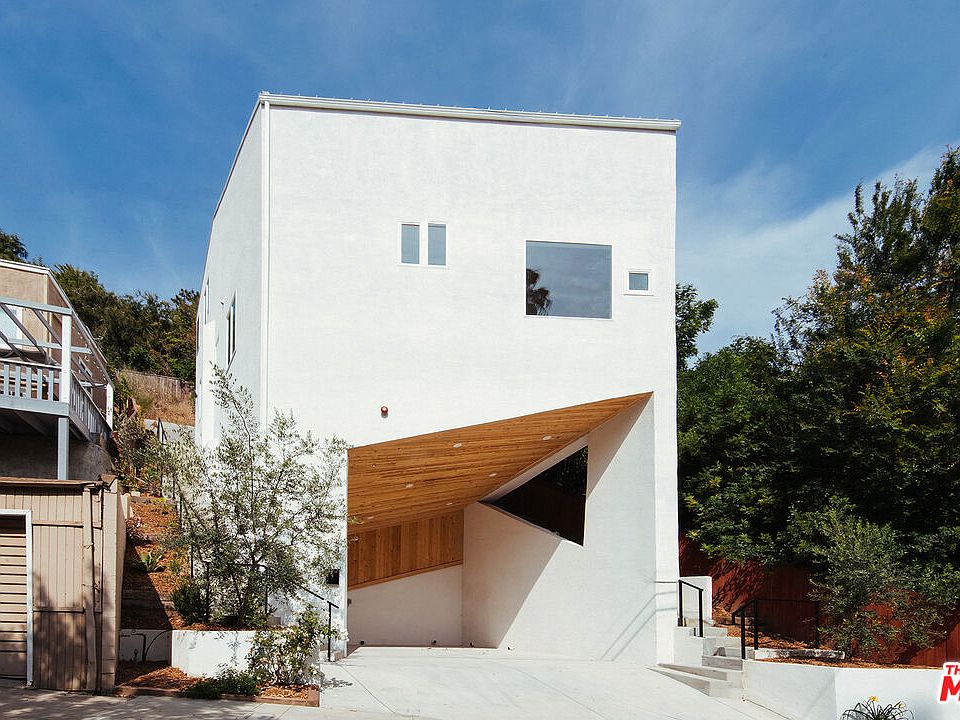 1st image of 444 Museum Dr
