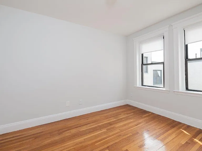 8 Elko St #9 — Photo 6
