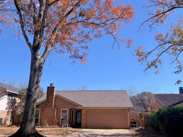 1906 Woodstream Blvd, Sugar Land, TX 77479