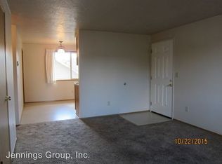 741 Cedar St APT 03, Junction City, OR 97448